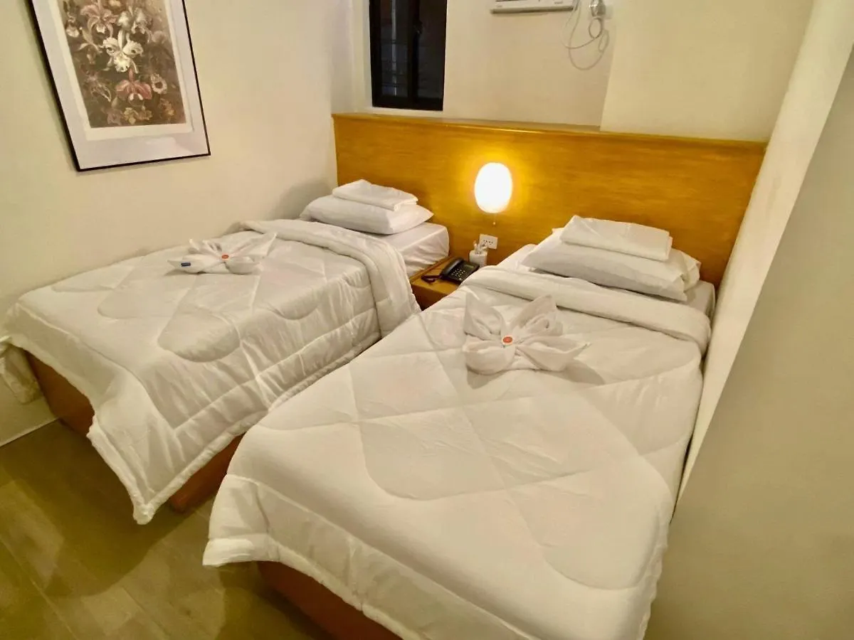Aurora Suites Pasay Hotel