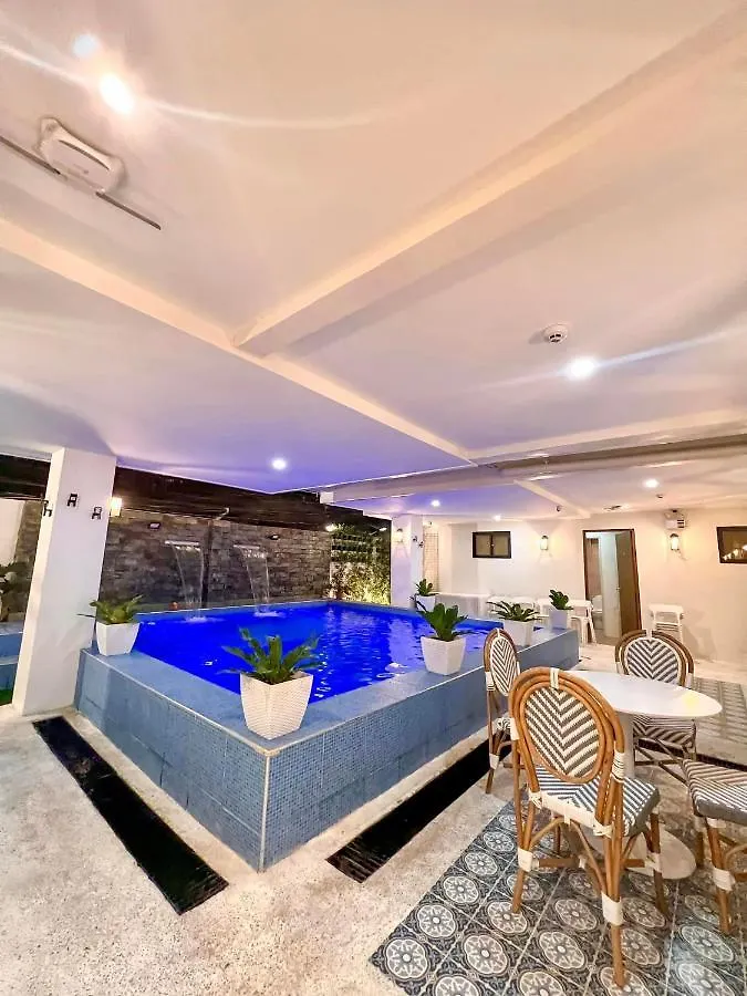 Aurora Suites Pasay Hotel