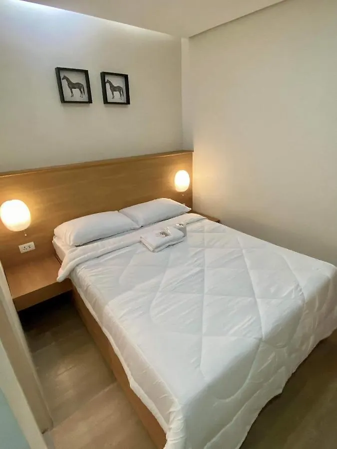 Aurora Suites Pasay Hotel