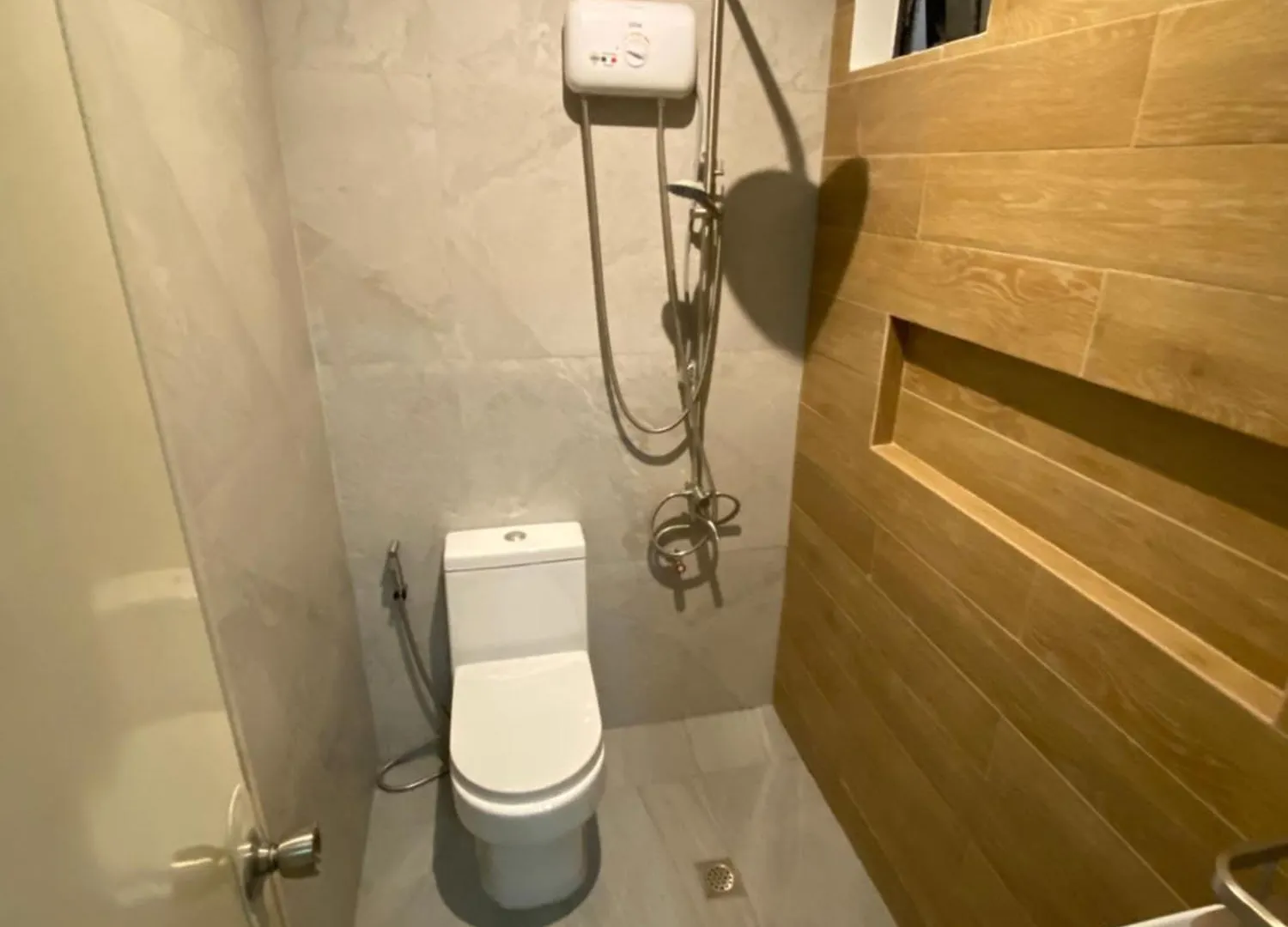 Aurora Suites Pasay